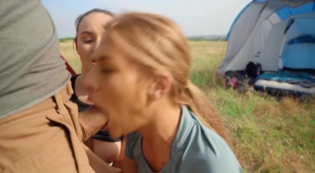 Los Nymphosmans Zlata Shine y Samantha Sparkle participan en un trío de campamento